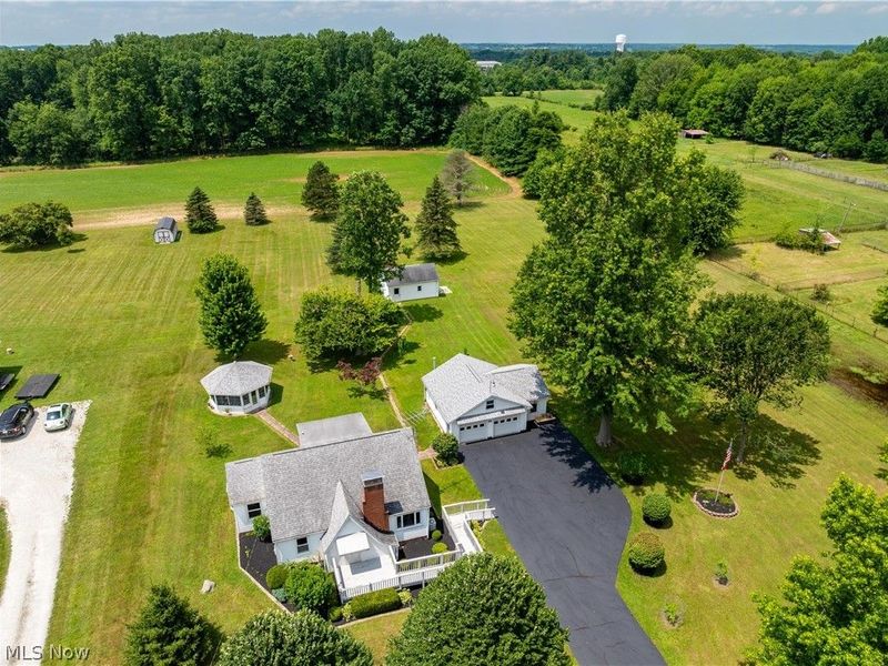8463 Schubert Avenue NE, Alliance, OH 44601 Photo 7