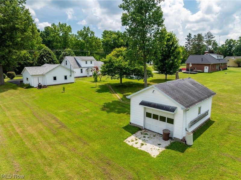 8463 Schubert Avenue NE, Alliance, OH 44601 Photo 8