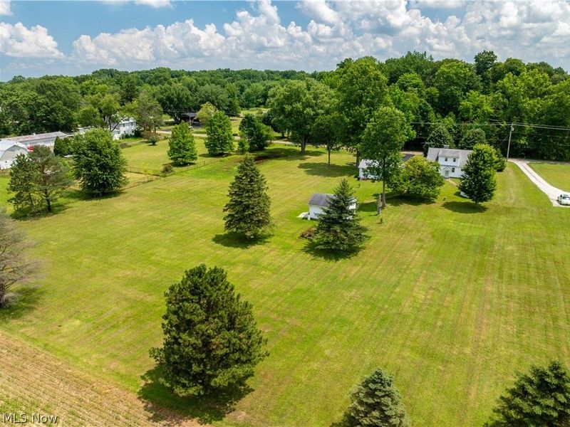 8463 Schubert Avenue NE, Alliance, OH 44601 Photo 9