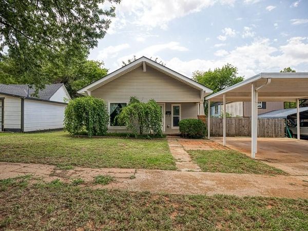 212 S 9th Street, Kingfisher, OK 73750