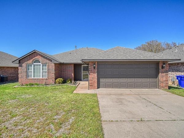 925 Eagle Cliff Drive, Norman, OK 73072