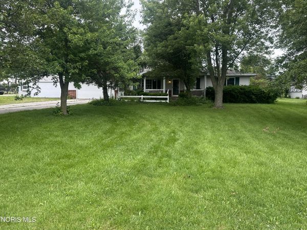11071 W Township Road 112 , Fostoria, OH 44830
