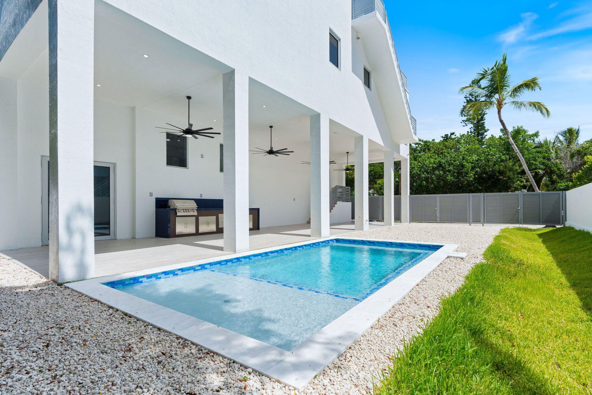 365 Buttonwood Shores Drive, Key Largo, FL 33037 Photo