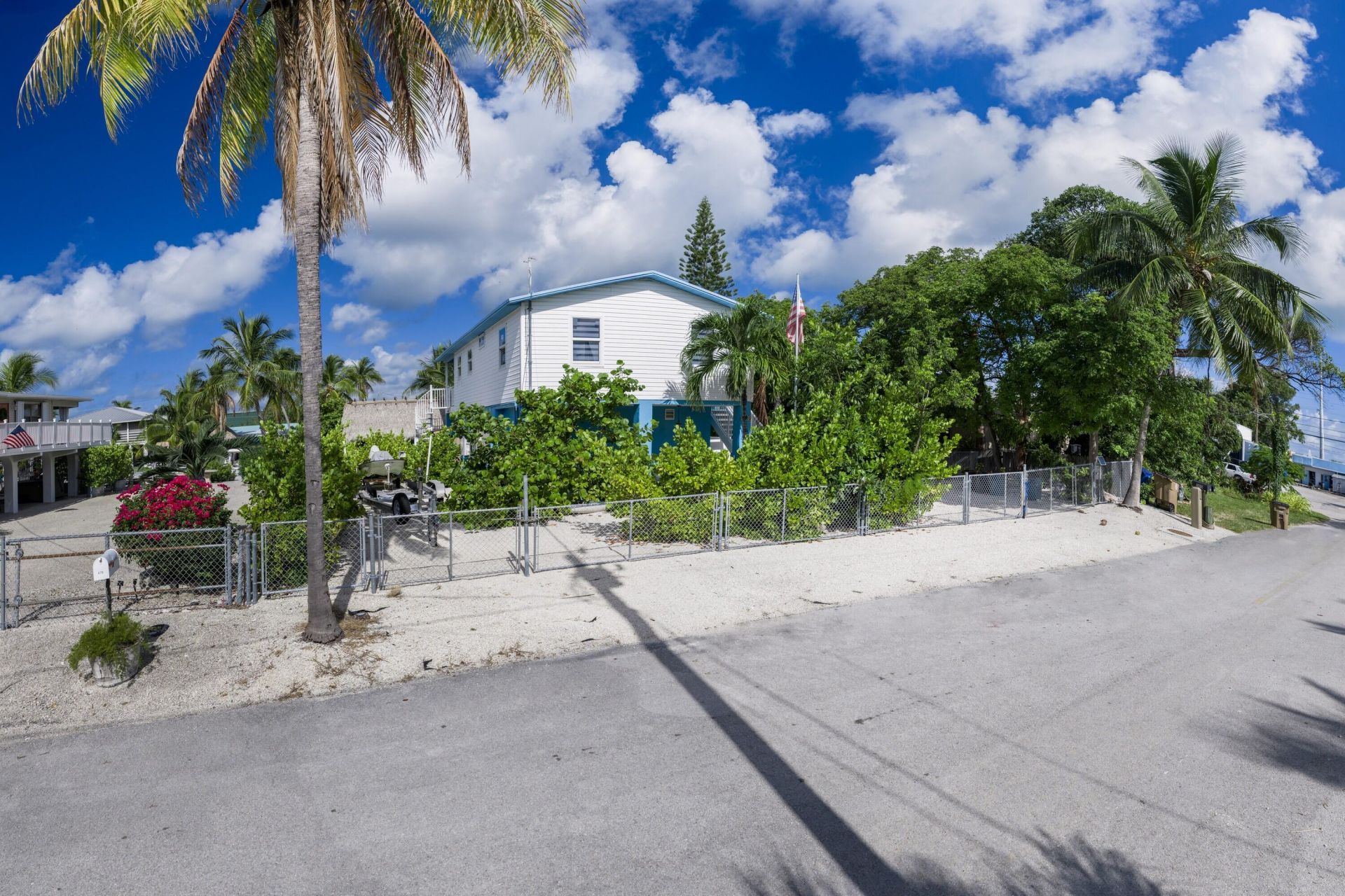 305 50th Street Ocean, Marathon, FL 33050 Photo