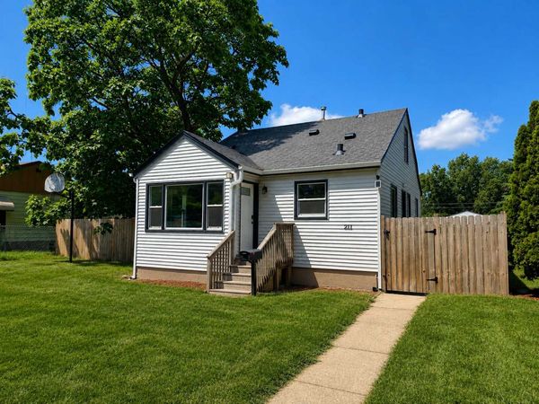 211 E Spruce Street, South Saint Paul, MN 55075