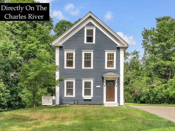 4 Shaw St, Medway, MA 02053
