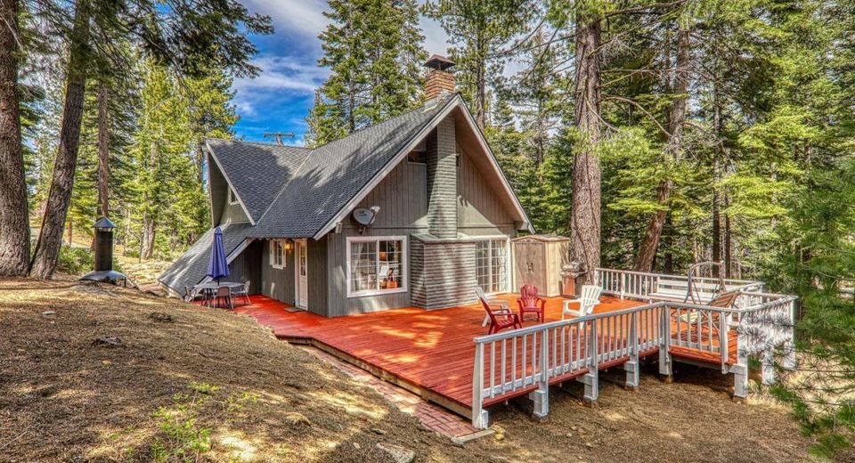 8861 Glen Drive, South Lake Tahoe, CA 96150 Photo