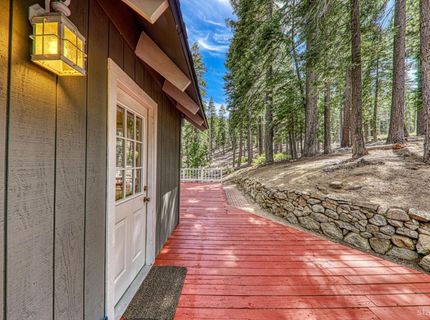 8861 Glen Drive, South Lake Tahoe, CA 96150 Photo