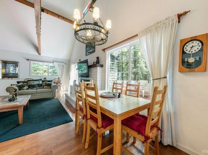 8861 Glen Drive, South Lake Tahoe, CA 96150 Photo