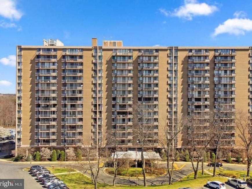 6100 Westchester Park Drive, Unit 1720, College Park, MD 20740 Main Photo