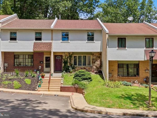 106 WOODSIDE CIRCLE, DRESHER, PA 19025