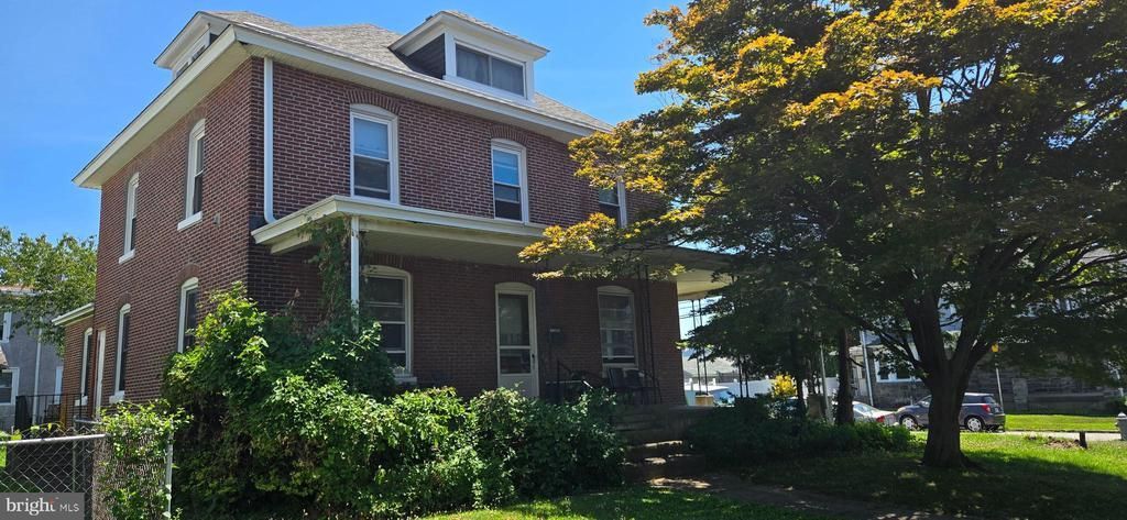 261 BURMONT ROAD, DREXEL HILL, PA 19026