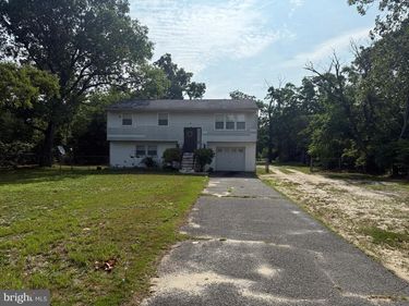 891 N MILL ROAD, VINELAND, NJ 08360