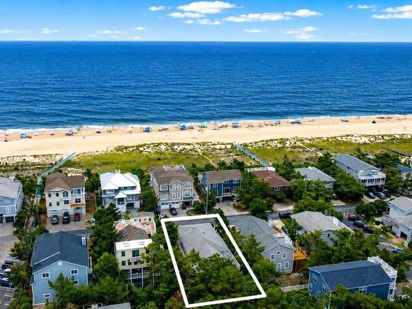 39 DUNE ROAD, BETHANY BEACH, DE 19930