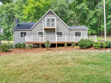 105 Windlass Court, Moneta, VA 24121