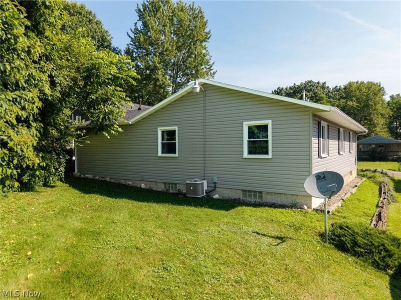 260 Hazelwood Avenue, Barberton, OH 44203 Photo 24