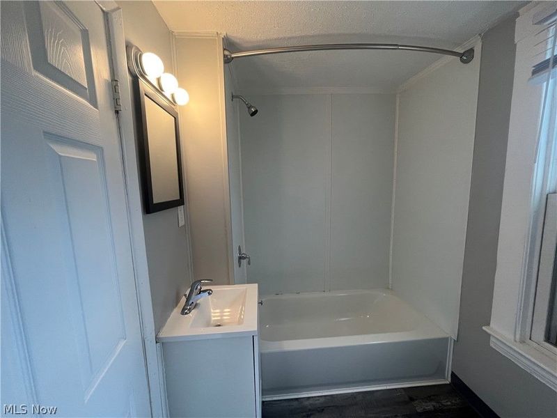 3551 W 67th Street, Cleveland, OH 44102 Photo 10