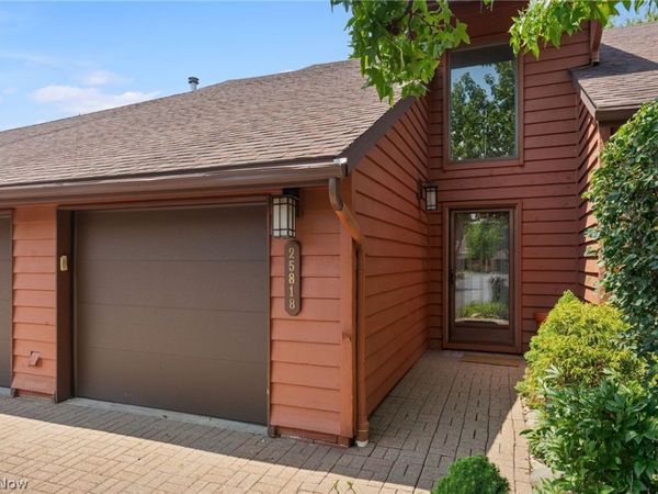 25818 Fairmount Boulevard, Beachwood, OH 44122