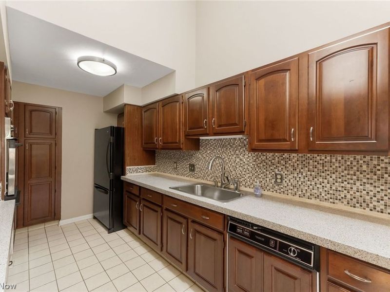 25818 Fairmount Boulevard, Beachwood, OH 44122 Photo 14