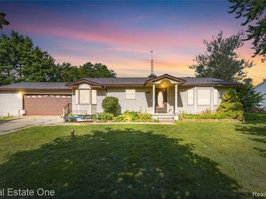 5361 Frankwill Avenue, Independence Twp, MI 48346