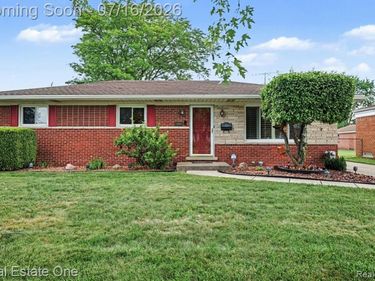 31240 Regal Drive, Warren, MI 48088