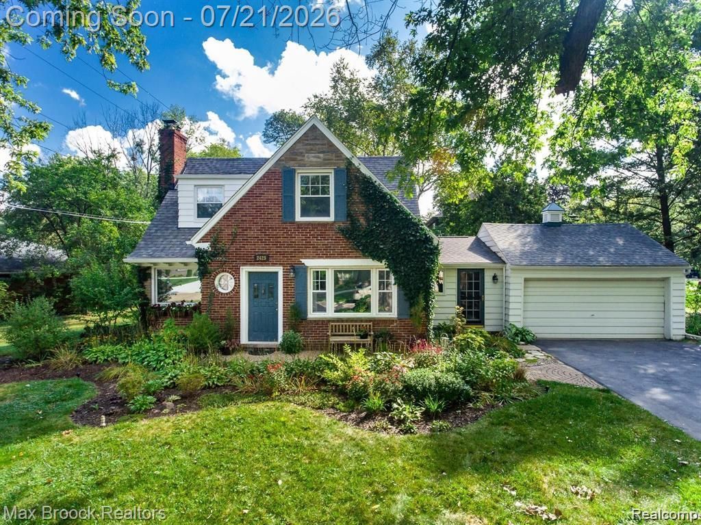 2425 Rutherford Road , Bloomfield Hills, MI 48302 Main Photo