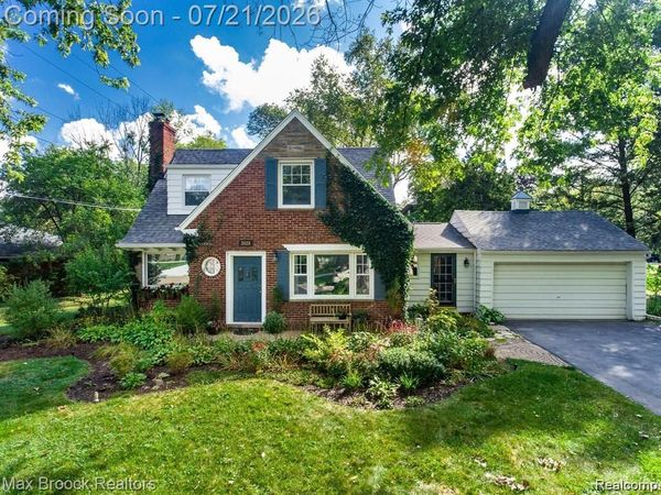 2425 Rutherford Road , Bloomfield Hills, MI 48302