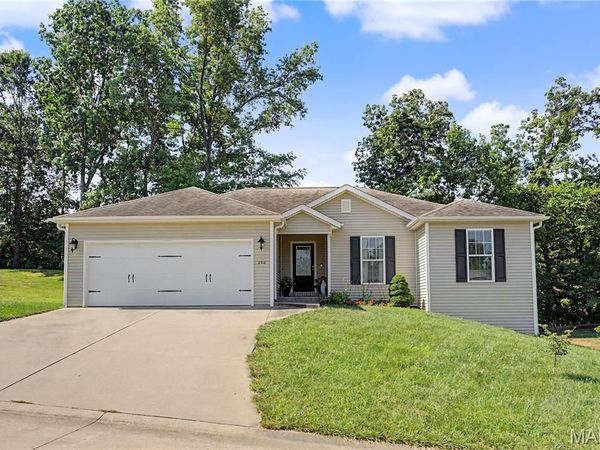 206 Eagles Crossing , Cape Girardeau, MO 63701