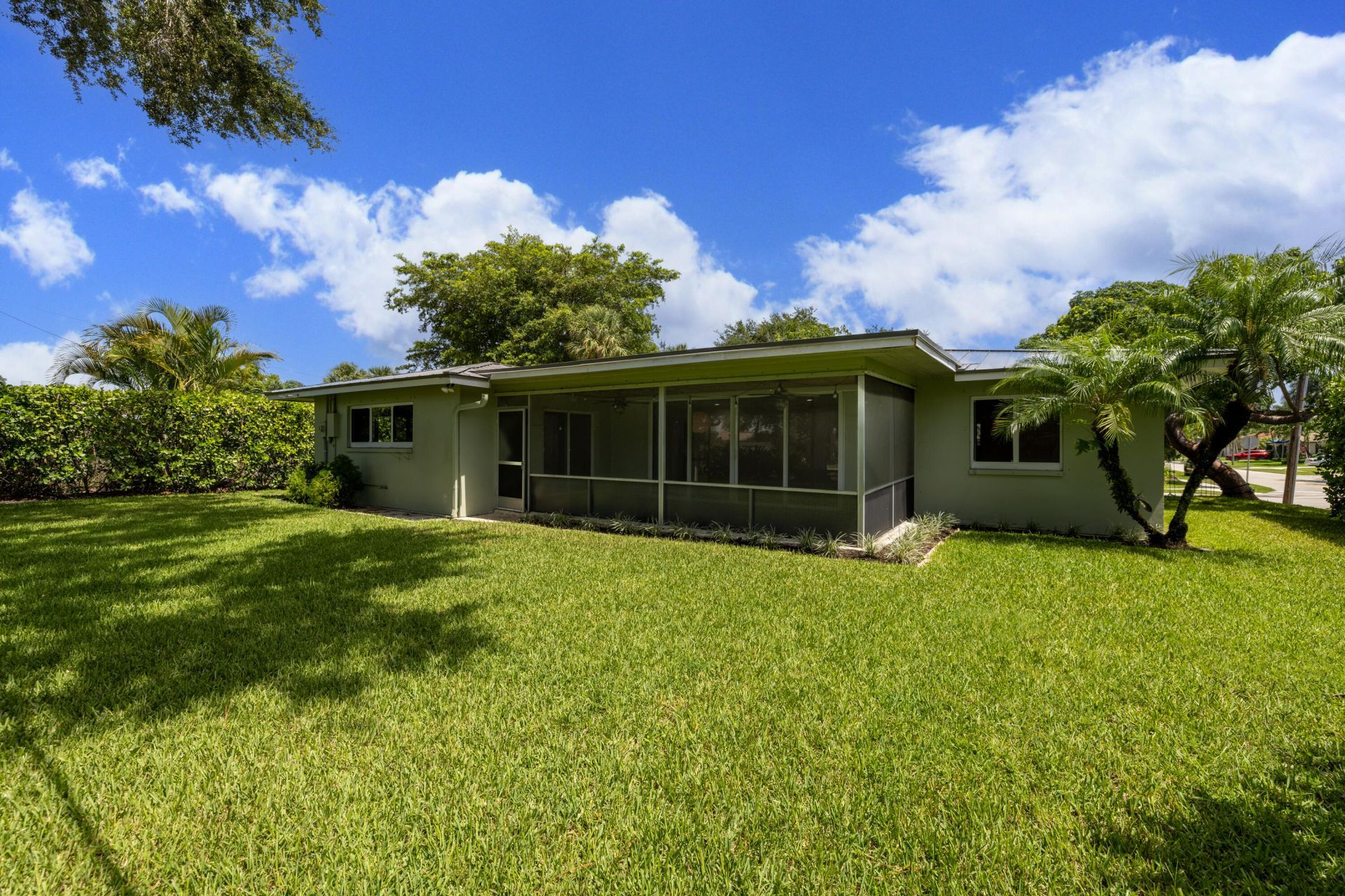 1002 SW 1st Street, Boca Raton, FL 33486 Photo