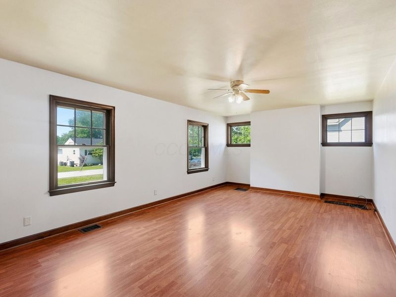 680 Columbus Street SW, Etna, OH 43018 Photo 9