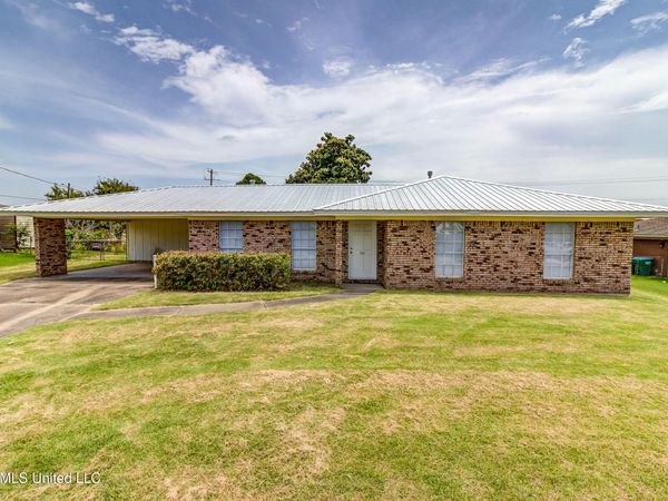 150 Gary Street, Gulfport, MS 39503
