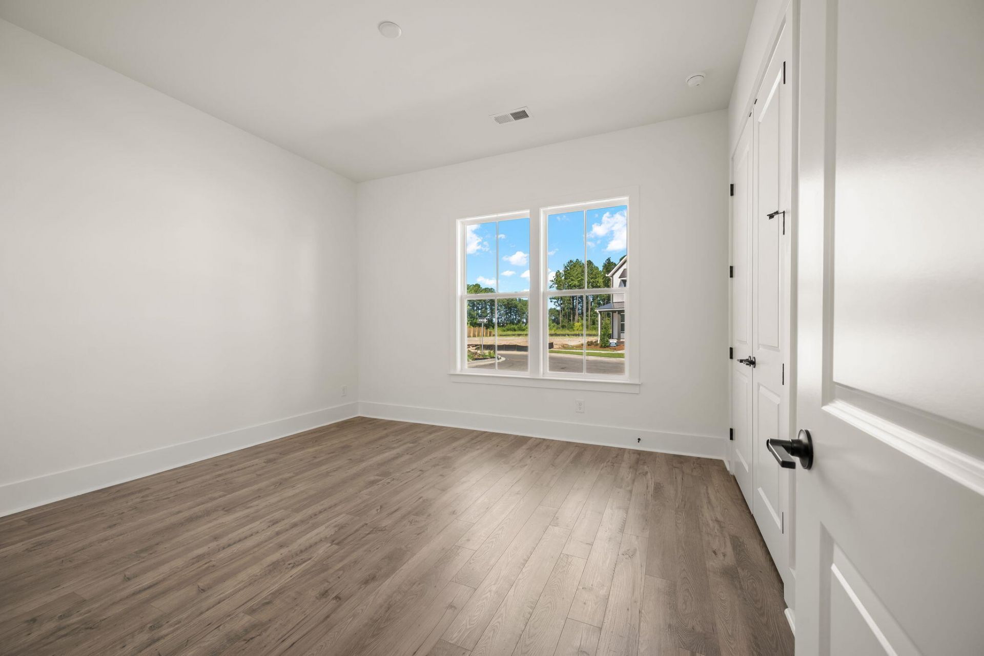 190 Clearpath Drive Photo 16