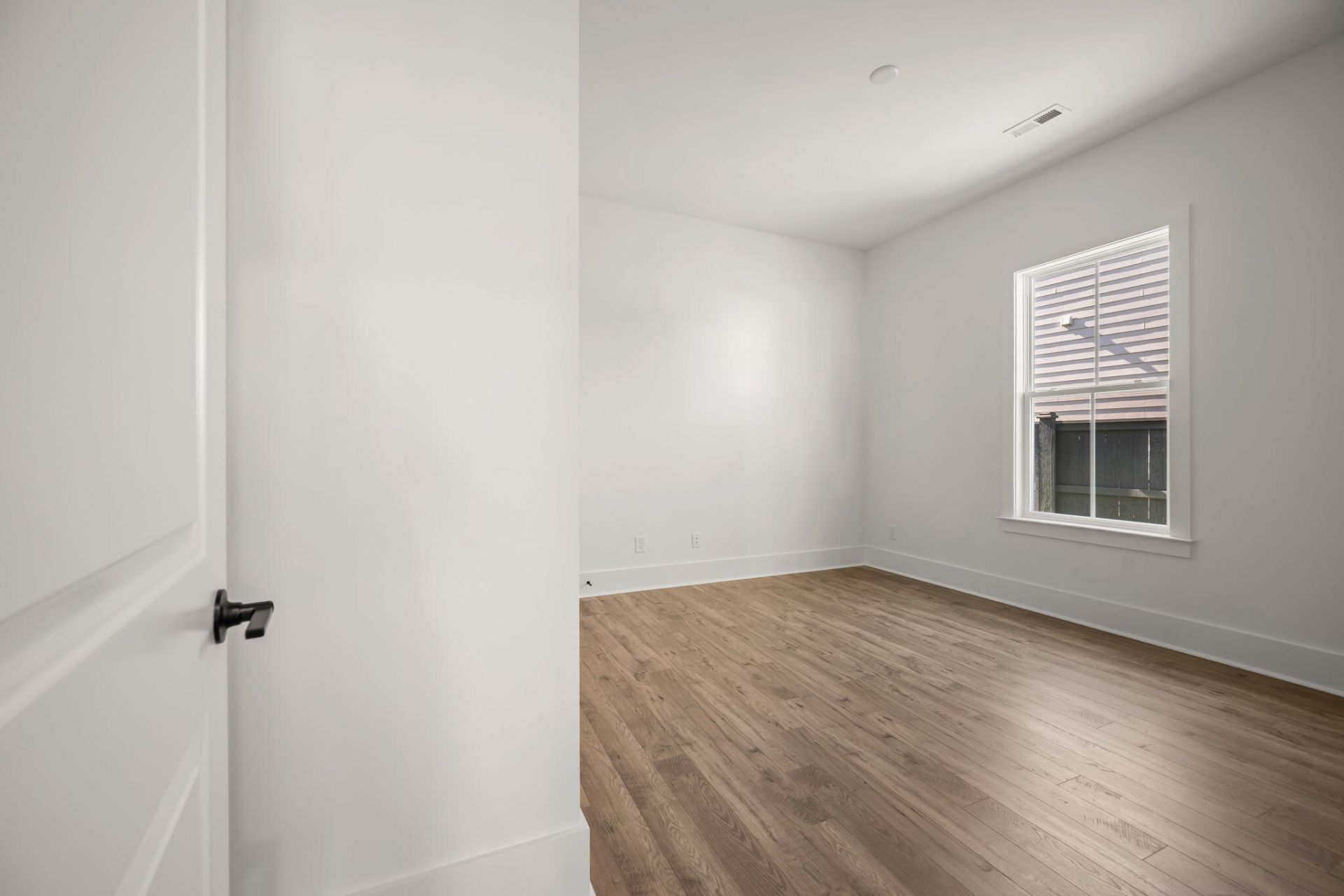 190 Clearpath Drive Photo 18