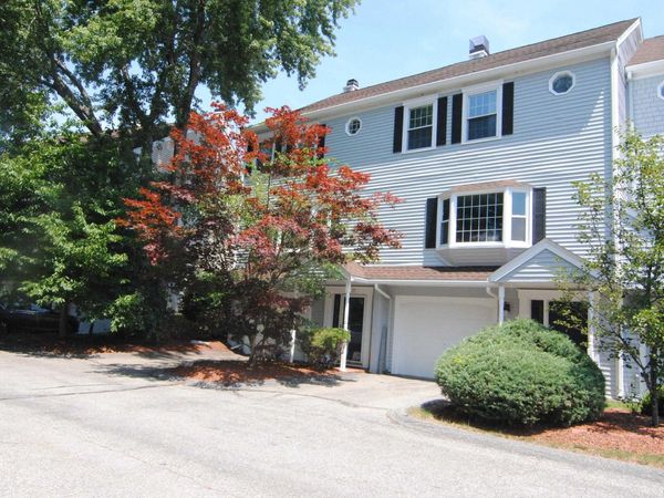 25 Cadogan Way, Nashua, NH 03062