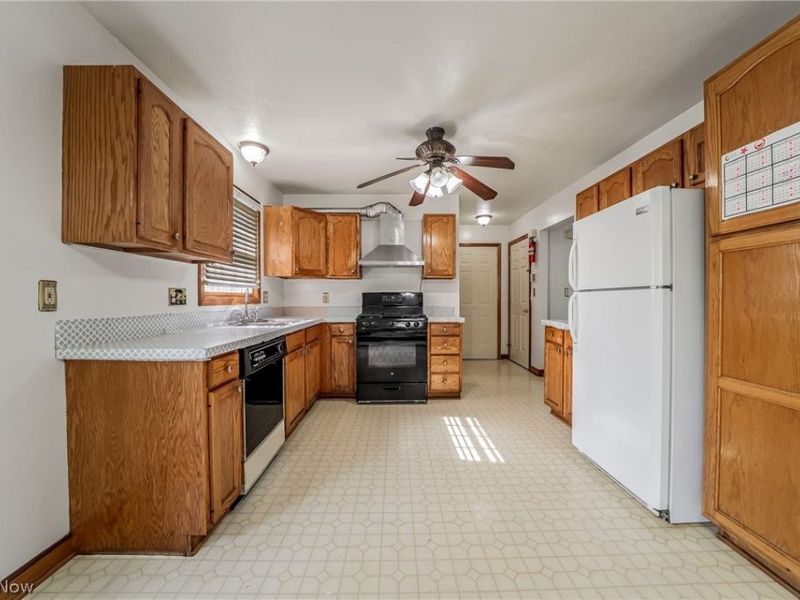 1211 Big Falls Avenue, Akron, OH 44310 Photo 10