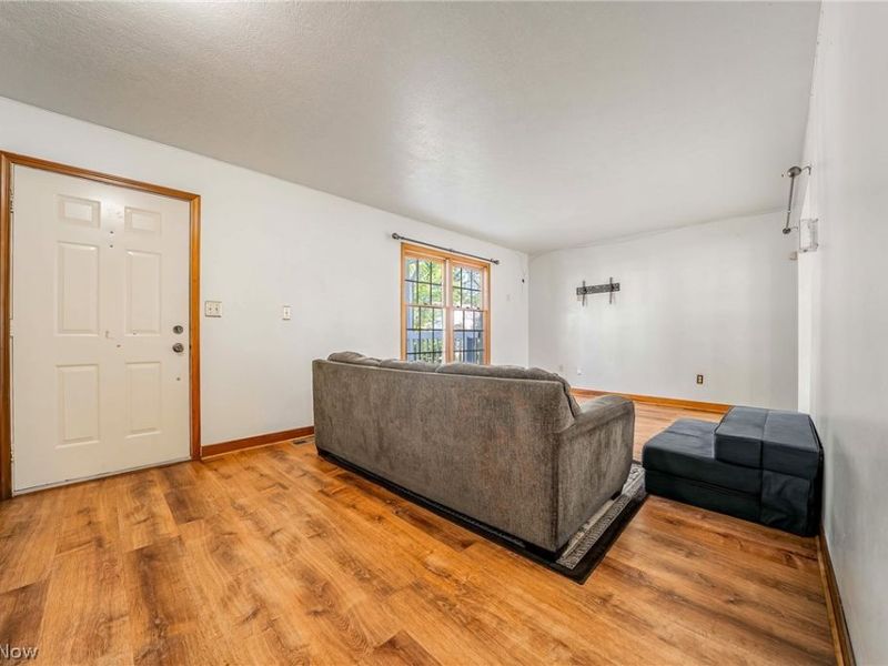 1211 Big Falls Avenue, Akron, OH 44310 Photo 5