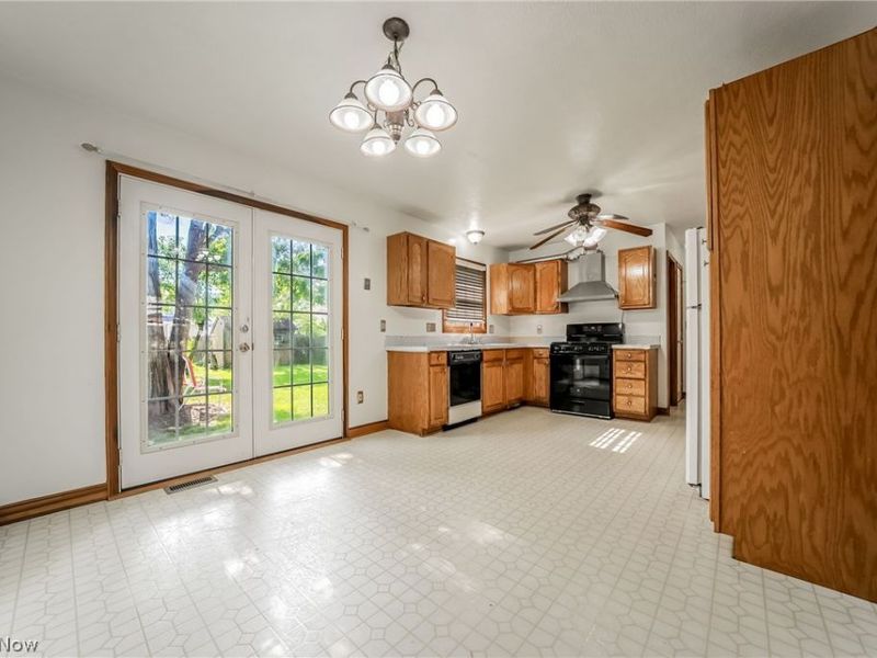 1211 Big Falls Avenue, Akron, OH 44310 Photo 8