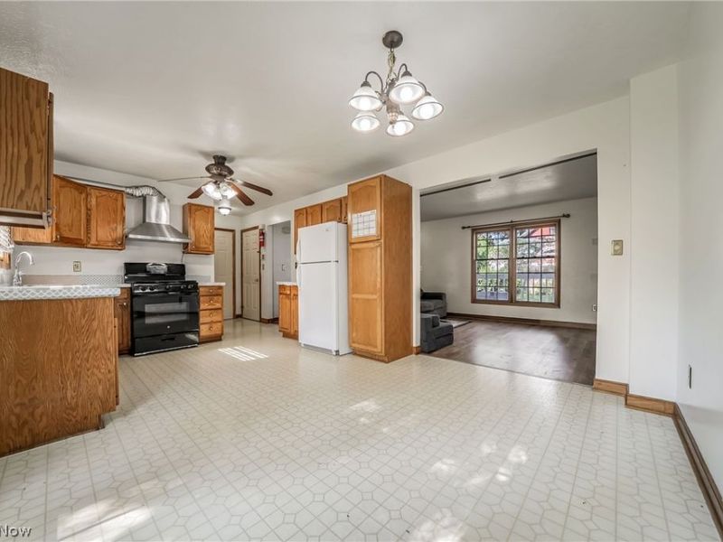 1211 Big Falls Avenue, Akron, OH 44310 Photo 9