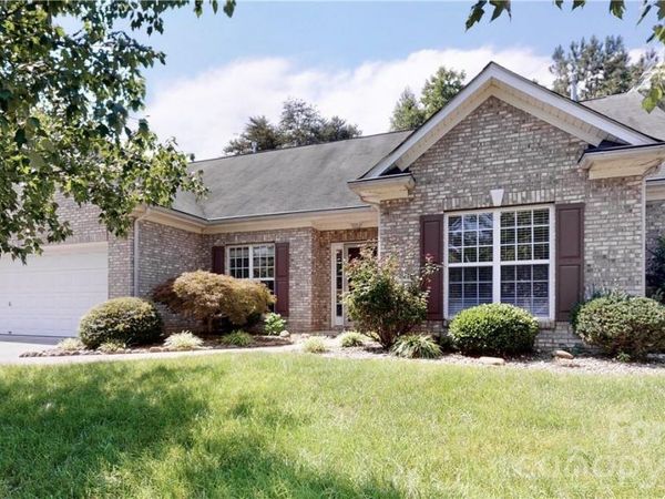 8321 Suttonview Drive , Charlotte, NC 28269