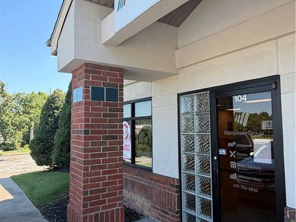 3291 S Thompson Street , Unit A104, Springdale, AR 72764