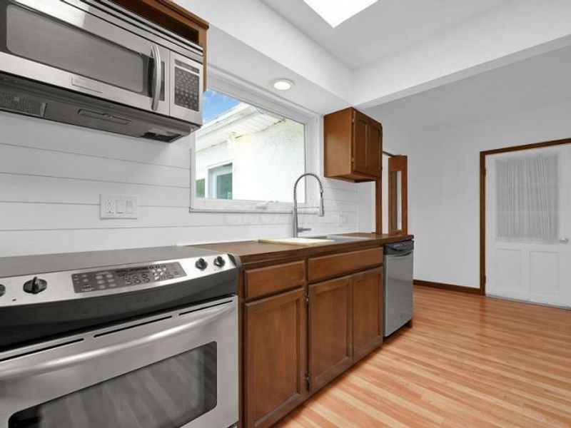 760 Drummond Court , Columbus, OH 43214 Photo 8