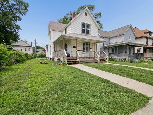 641 N Indiana Avenue , Kankakee, IL 60901