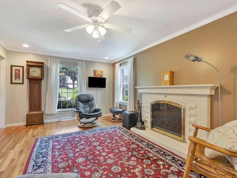 5923 Quailhill Drive, Green Township, OH 45233 Photo 11
