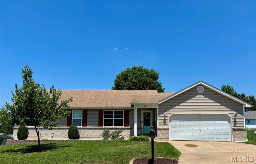 813 Northridge Drive , Marthasville, MO 63357 Main Photo