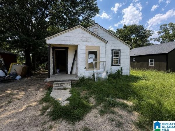 3004 MCKLEROY AVENUE, ANNISTON, AL 36201