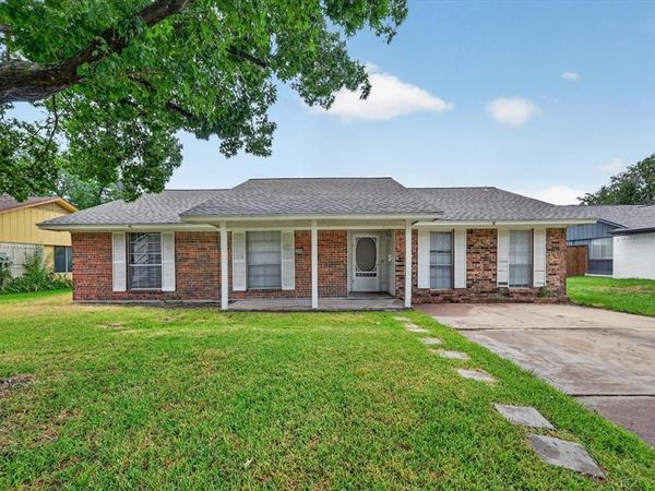 2026 Wedgewood Lane , Carrollton, TX 75006