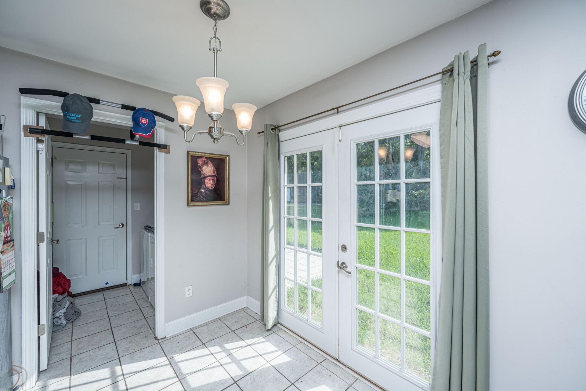 1015 Harrison Road Photo 8