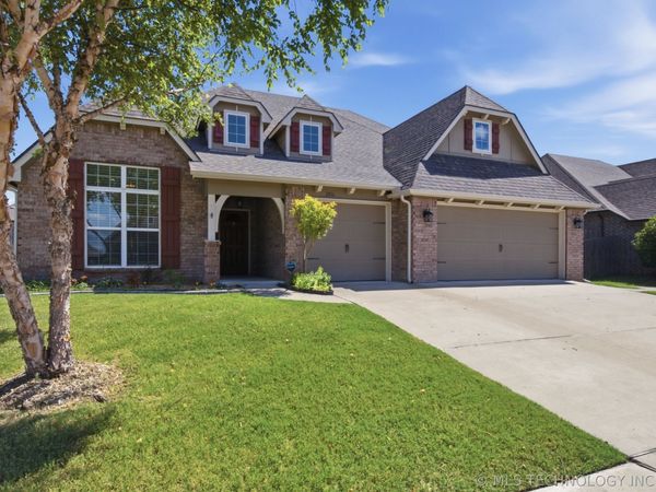 2016 E 132nd Place S, Bixby, OK 74008