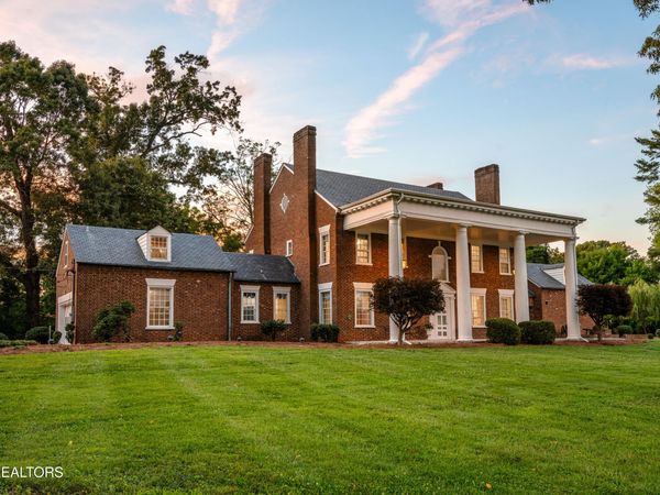 2112 Manor Drive, Knoxville, TN 37920