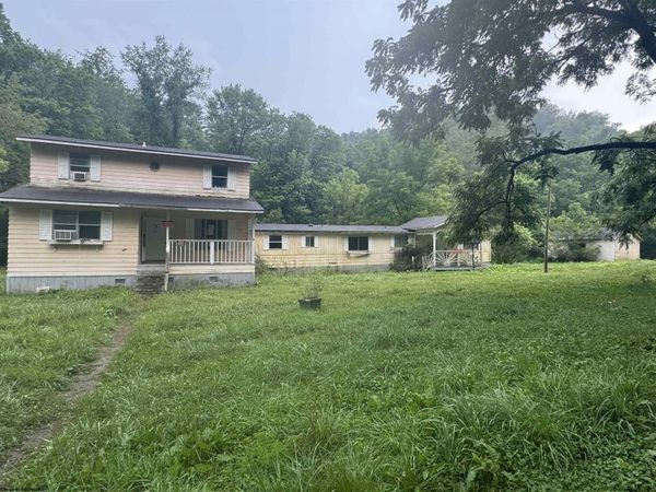 1571 Coburn Fork Road, Salem, WV 26426